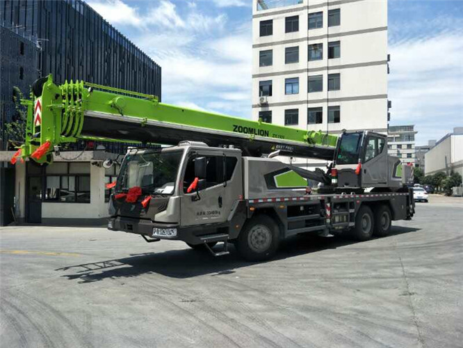 镇江市随车吊师傅告诉你租赁随车吊车如何区分吨位
