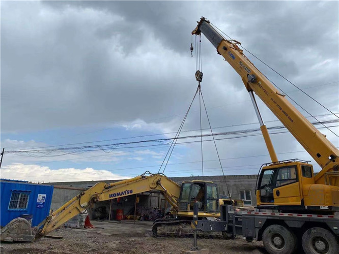 镇江市25吨吊车的工作半径是多少？